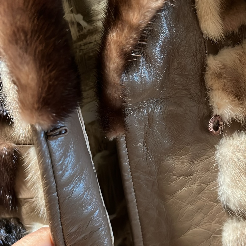 70’s Aesthetic, Vintage It Girl Fur Coat! - Picture 7 of 12